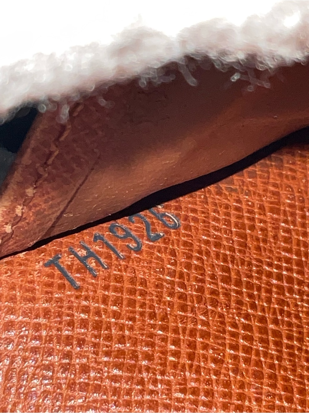 ✅AUTHENTIC LV Authentic Monogram TRIFOLD Continental Wallet TH1926 - Picture 8 of 9